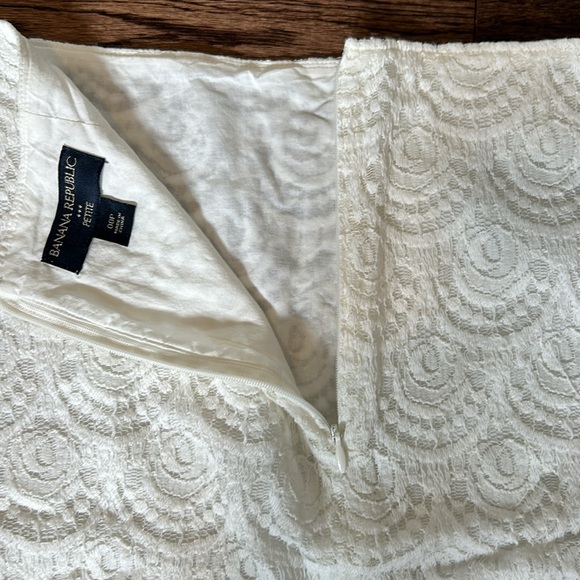 Women’s Skirt - Picture 5 of 5